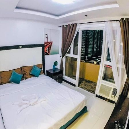 Birch Tower Malate Suites Manila Exterior foto