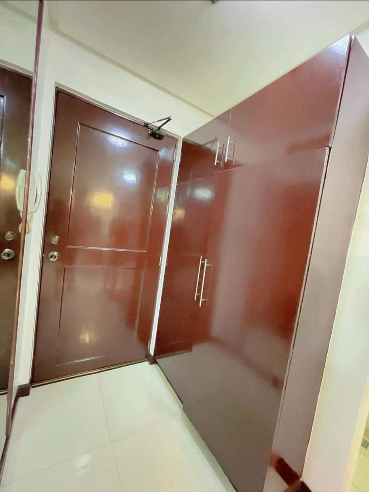 Birch Tower Malate Suites Manila Exterior foto
